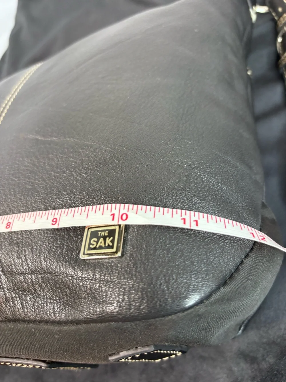 The Sak Black Leather Crossbody Shoulder Bag | Classic Everyday Style